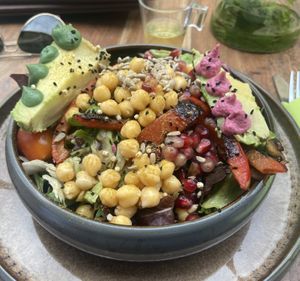 Sunny bowl   at Earth Bowls in Heidelberg