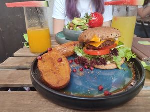 Beyond Meat Burger at Earth Bowls in Heidelberg