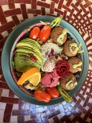Vegan falafel bowl  at Earth Bowls in Heidelberg