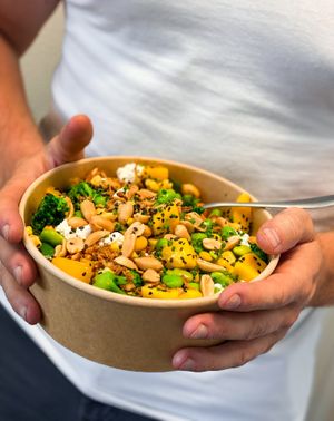 Build your Bowl in high protein, lowcarb or gluten-free.  at Compleat - Takeaway in Heidelberg
