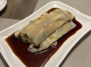 Mushroom & Vegetable Rice Rolls  at Tim Ho Wan  in Northeast Singapore