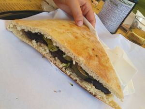 Torta al testo at Testone in Perugia