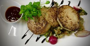 Kohlrabisteak auf Hirse-Gemüse  at Ma ma Mia in Spittal An Der Drau