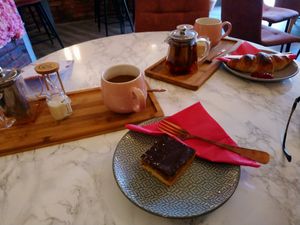 Afternoon tea & cake at The Little Gem in Royal Wootton Bassett