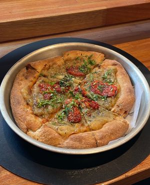 Pizza (queso de papa)  at Mamba in Neuquen