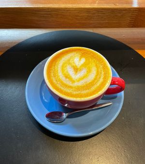 Cúrcuma latte  at Mamba in Neuquen