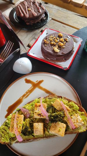 Vegan fest with Tofu and Guacamole at Mamba in Neuquen