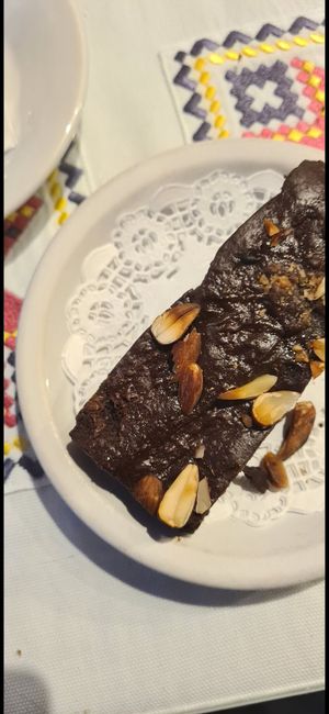 vegan nut brownie at Cucú Schulz in Neuquen