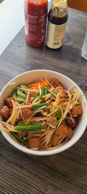Tofu lemongrass vermicelli at Pho Ngon in Lake Elsinore
