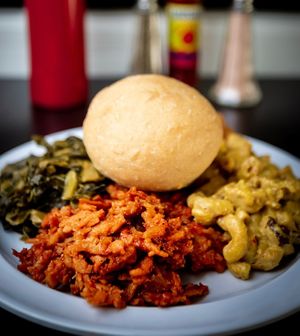Souls Food Plate at Vegelicious Antioch in Antioch