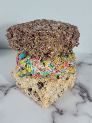  at macmunchees in Fort Myers