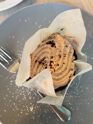 Brownie muffin   at Impact Café  in Cologne