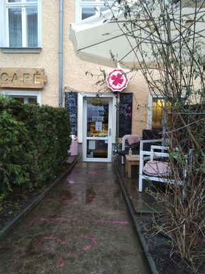 Eingang / Front at Stück Vom Glück in Berlin