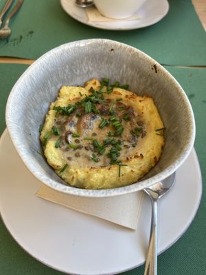 Vegan main mushroom lentil coconut milk   at Oak Food Beer & Wine in Coimbra