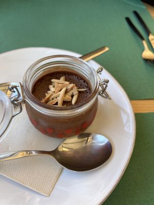 Vegan chocolate mousse   at Oak Food Beer & Wine in Coimbra