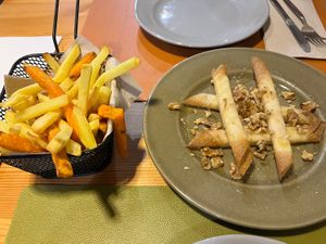 Appetizers   at Oak Food Beer & Wine in Coimbra