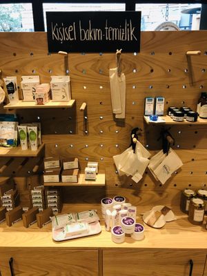 vegan store at OMM Bakkal in Eskisehir