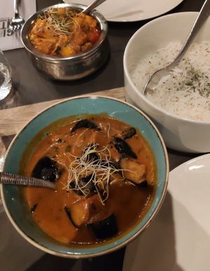 Brinjal curry at Ginti and More in Cologne