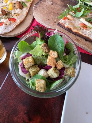 Beilagen Salat ohne Dressing at La Flamme in Bad Mergentheim