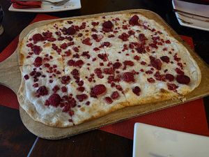 Himbeer Flammkuchen at La Flamme in Bad Mergentheim