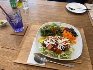 Taco rice and butterfly pea soda  at Alohana  in Tokyo