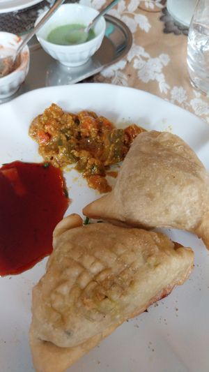 Vegan samosa at Gitanjali Héritage in Sevres