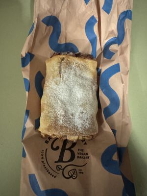 Apple strudel  at Bakery Bakery - HB in Zurich