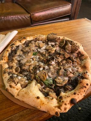 Vegan truffle mushroom pizza at 081 Pizzeria in South East London