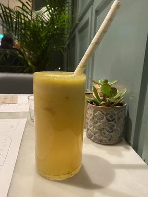 Pineapple apple ginger turmeric juice   at Mildreds - Covent Garden in London