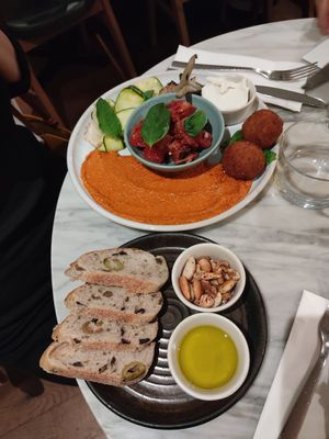 italian plate with alioli, arancini etc at Mildreds - Covent Garden in London