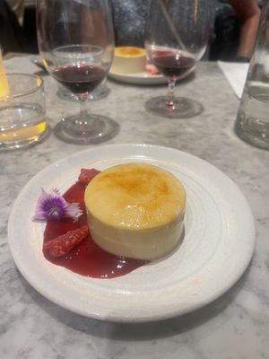 Delicious creme brûlée - although I would say it tasted more like pana cotta - but it was Devine!   at Mildreds - Covent Garden in London