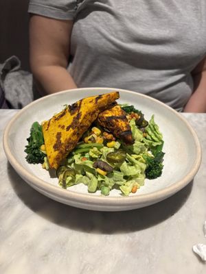 diosa verde salad with blackened sazón tofu steak #Veganuary at Mildreds - Covent Garden in London