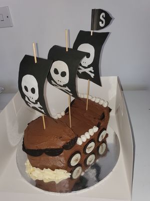 commission birthday cake at Bread and Butterflies in West Bridgford