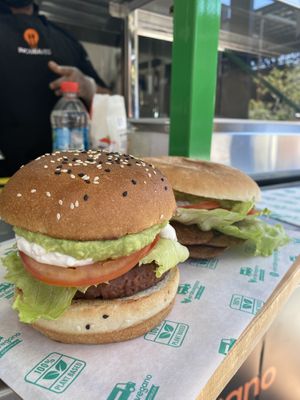 Hamburguesa y churrasco  at Verdevegano Food Truck in Santiago