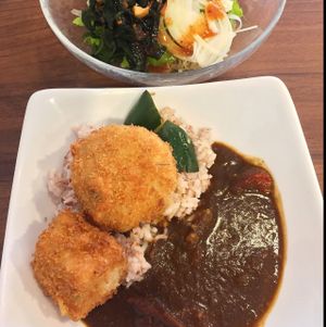 yummy curry and noodle salad  at Sustaina in Bangkok
