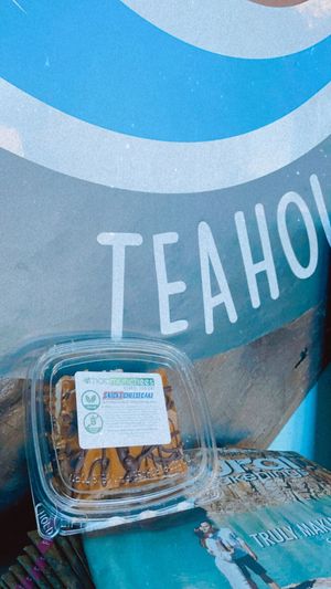 Macmunchees Snicks cheesecake vegan & gluten free   at Tyeds Teahouse in Cocoa