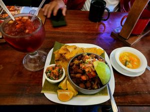 Chifrijo delicioso recomiendo pedirlo con Chile de la casa y sangría. at Casona de mi Tierra in Heredia