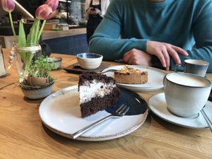 Veganer Maulwurfkuchen   at Das LoLo - lose & lokal in Kehl