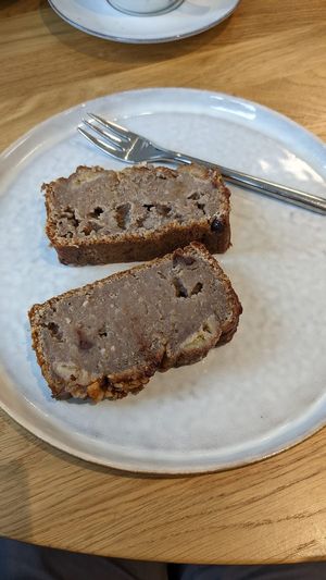 Vegan banana bread at Das LoLo - lose & lokal in Kehl