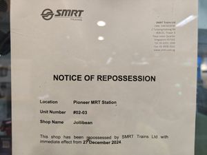 Closed down at Jollibean - Pioneer MRT in West Singapore