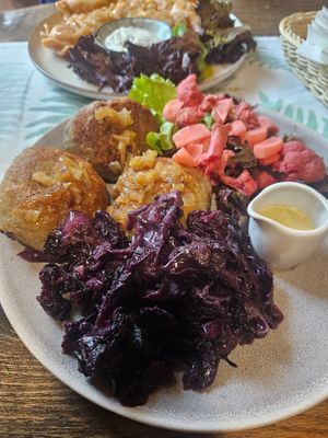 Pyzy filled with buckweat and mushroom at Metafora in Szklarska Poreba