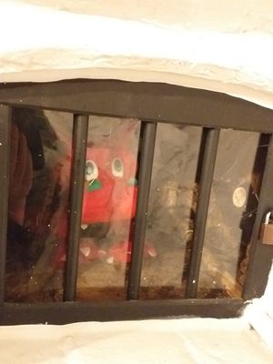 The resident dragon at Foxglove in Barmouth