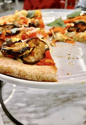 Pizza  at The Pizza Show - 披萨秀 (芳草地店) in Beijing