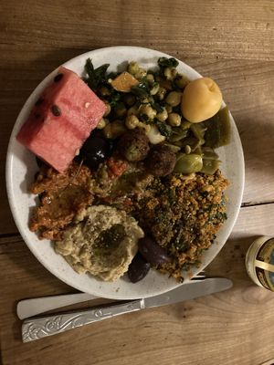 Vegan mezze menu  at Sumak Sumak in Winterthur