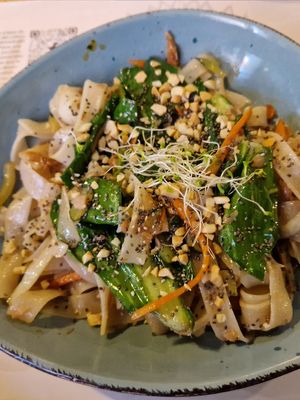 Pad thai at Gensõ in Sabadell