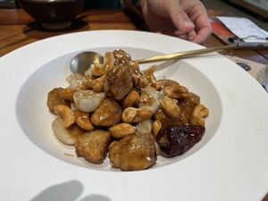 Braised lions mane mushrooms with lychees   at Seven Colored Cloud - 七色云蔬食餐厅 in Guangzhou