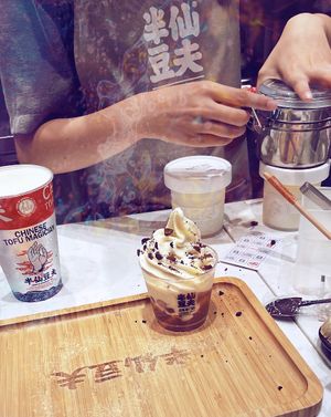 Soft serve ice cream!!  at Chinese Tofu Magician 半仙豆夫（缤果空间店） in Shenzhen