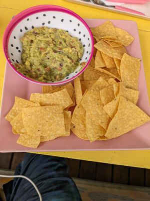 Nachos with fresh guacamole at Gurisa in Angra Dos Reis