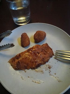 Cinnamon pineapple at Meet in Newcastle