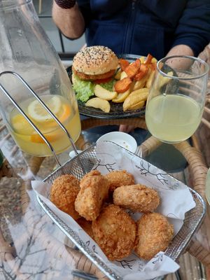  at Vrote in Montevideo